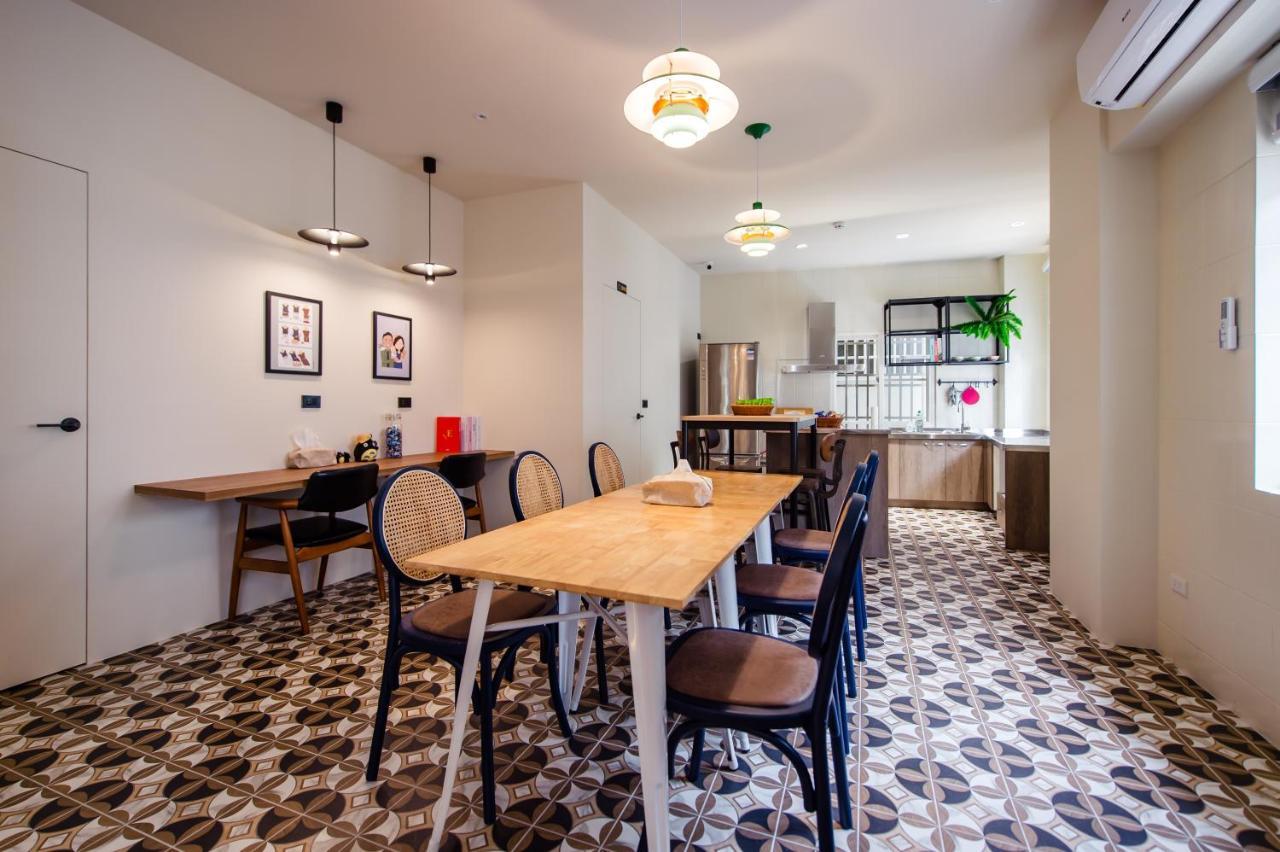 I Am Here B&B Tainan Exterior foto